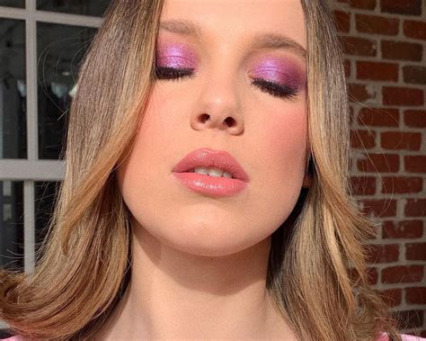 millie bobby brown makeup eyeshadow.